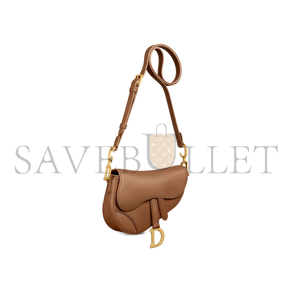 DIOR BOLSA SOFT SADDLE MÍNI COM ALÇA M0465CBUW_M59M (21*18*5cm)